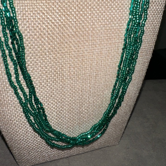 Green 5 Strand 24” Potay necklace - Picture 9 of 9